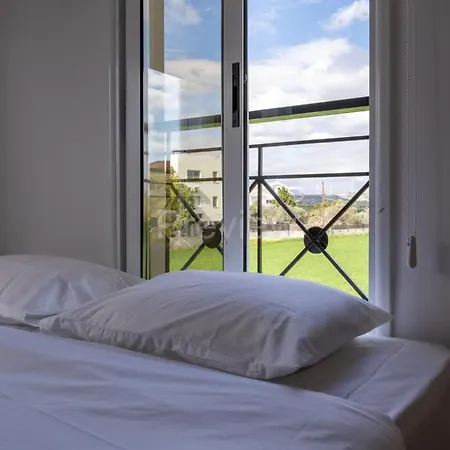 2br With Amazing View And Pool In 아파트 Kiti