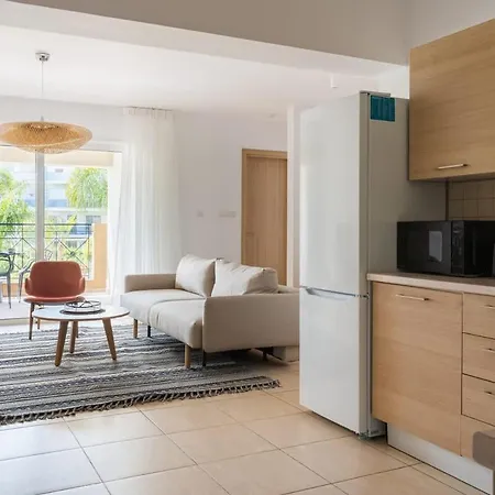 2br With Amazing View And Pool In *