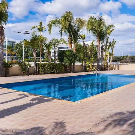 Apartament 2br With Amazing View And Pool In