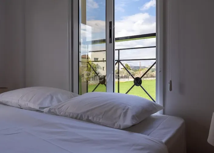 2br With Amazing View And Pool In Apartmán Kiti