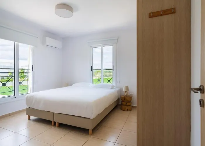 2br With Amazing View And Pool In * Kiti