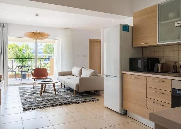 2br With Amazing View And Pool In *